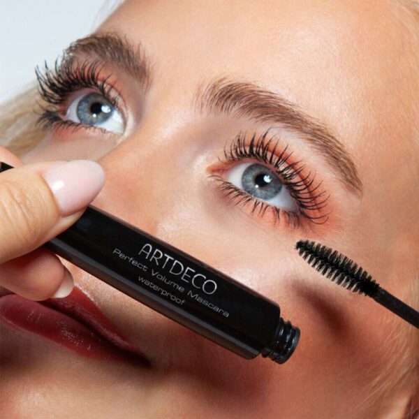 Website format JPG-210.71 Perfect Volume Mascara waterproof Person Website format JPG-210.71 Perfect Volume Mascara waterproof Person