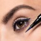 Website format JPG-251.12 Long Lasting Liquid Liner Intense Person