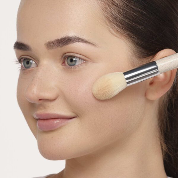 Website format JPG-60319_Multi-Powder-Brush_Application Website format JPG-60319_Multi-Powder-Brush_Application