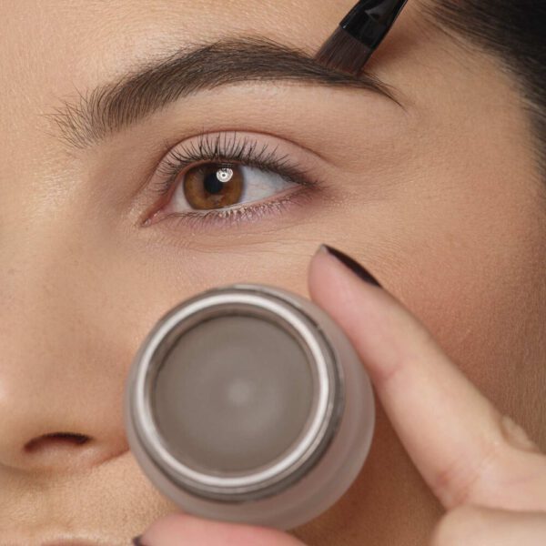 Website format JPG-285.12_Gel-Cream-for-Brows_Application Website format JPG-285.12_Gel-Cream-for-Brows_Application