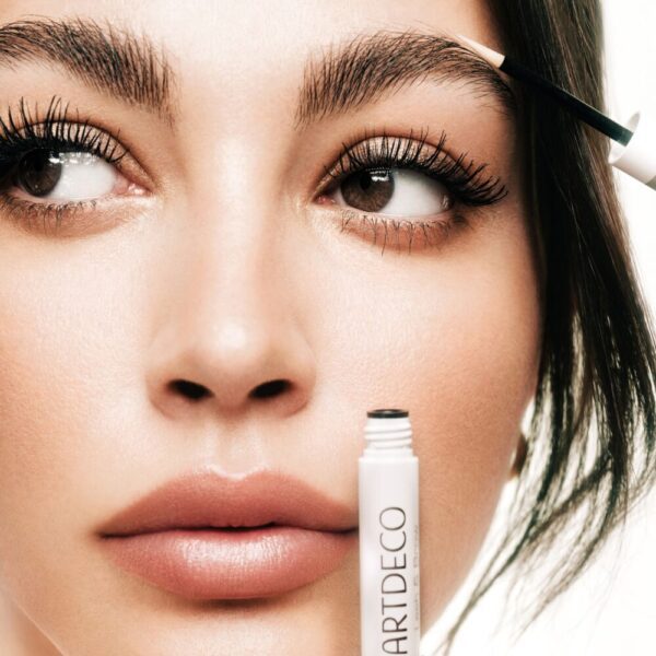 Website format JPG-200041_Lash-&-Brow-Wonder-Serum_02 Website format JPG-200041_Lash-&-Brow-Wonder-Serum_02